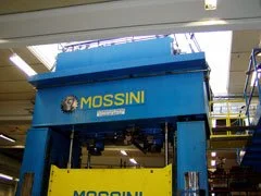Mossini-pressen framifrån under demontering